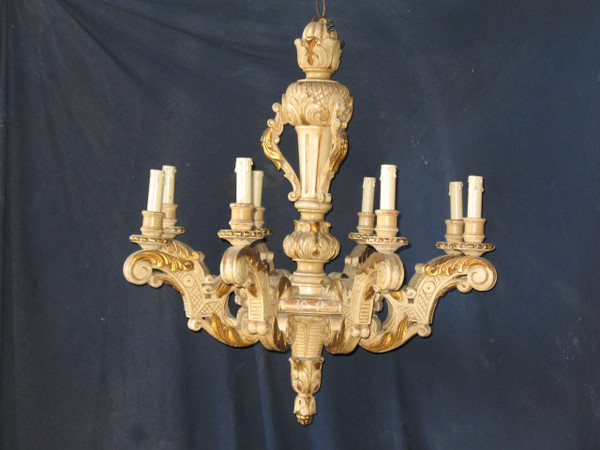 Large Louis XIV style carved wood chandelier with 8 arms of light, 19th century