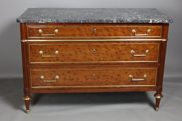 Louis XVI chest of drawers, blond speckled mahogany, grey marble top with white veining