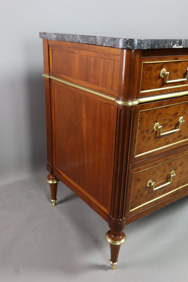 Louis XVI chest of drawers, blond speckled mahogany, grey marble top with white veining