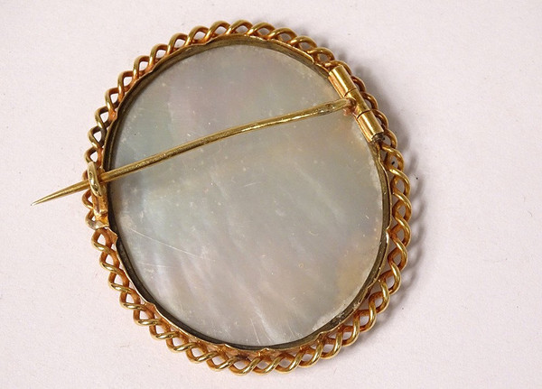 18K Solid Gold Brooch Miniature Mother-of-Pearl Portrait Young Woman 18th