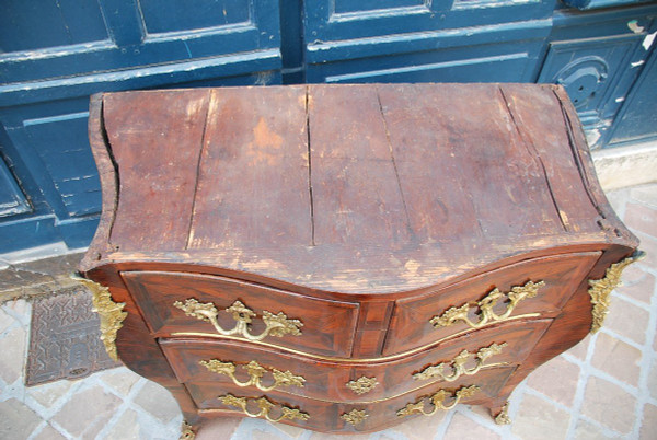 Regence chest of drawers Stamped De Nicolas Berthelmi 18th century