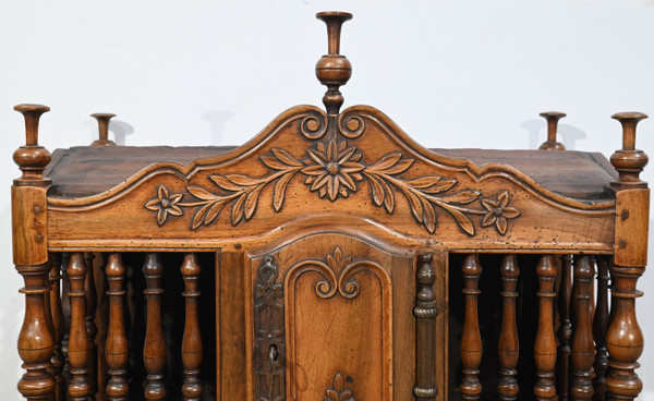 Small Provençal Panetière in Walnut - Early 19th century