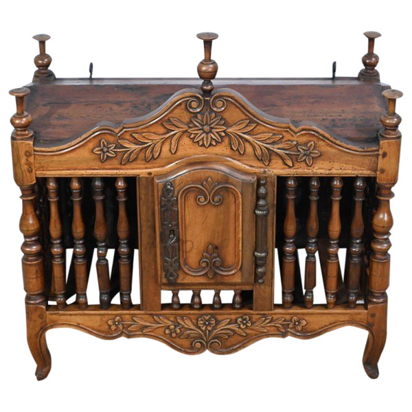 Small Provençal Panetière in Walnut - Early 19th century