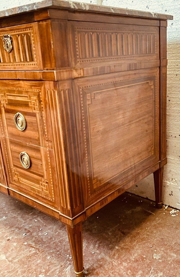 Louis XVI inlaid wood chest of drawers XIX century