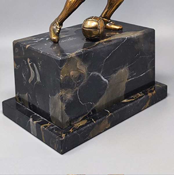 1930 Magnifico Art Deco Football - Scultura in bronzo di giocatore di calcio. Realizzata in Italia