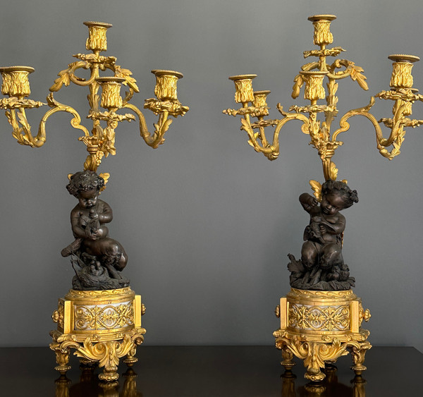 Henri Picard, Eccezionale Coppia di Putti Candelabri in Bronzo Firmati del XIX secolo