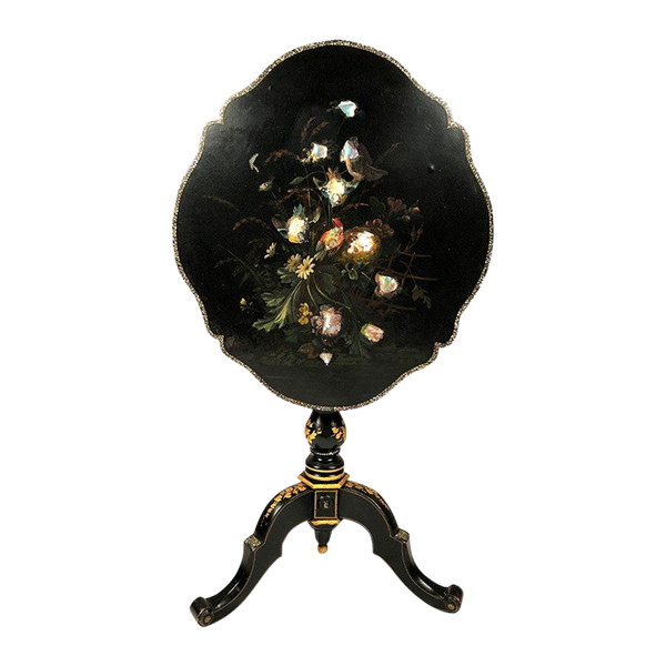 Tilting pedestal table in blackened wood with painted decoration of flowers and birds, burgundy. Napoleon III