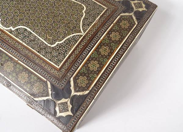 Coffret Perse Marqueterie Khatam Kari étoiles Bois Moyen-Orient XVIIIème