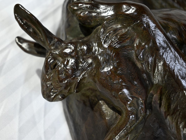 Bronze “The Dog with the Hare”, signed J-E. Masson - Early 20th century