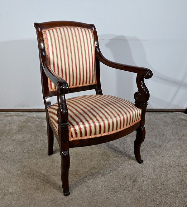 Pair of Armchairs in Solid Cuban Mahogany, Restoration Period – Early 19th Century