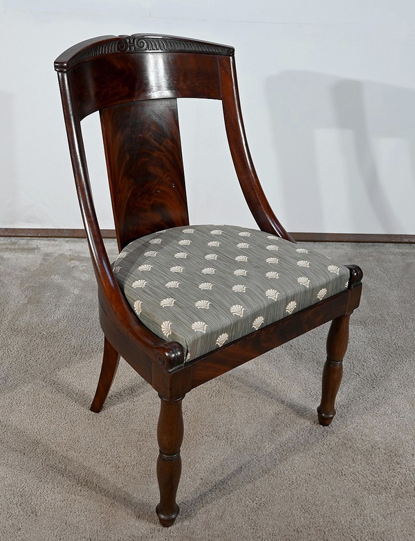 Suite of 4 Gondola Chairs in Cuban Mahogany, Restoration Period – Early 19th Century