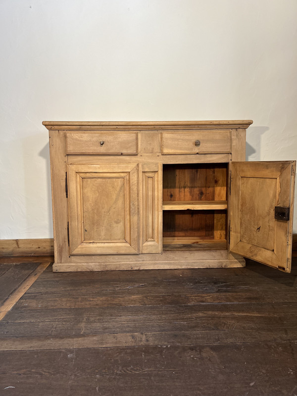 Sideboard aus hellem Walnussholz aus dem 19. Jahrhundert