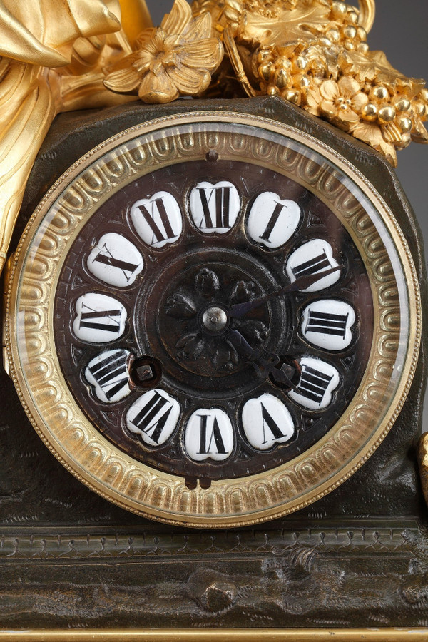 Pendule horloge "Esméralda" ou "La danseuse au tambourin"