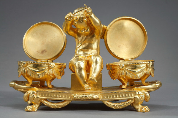 Encrier en bronze doré, "L'Amour timbalier", de style Louis XVI