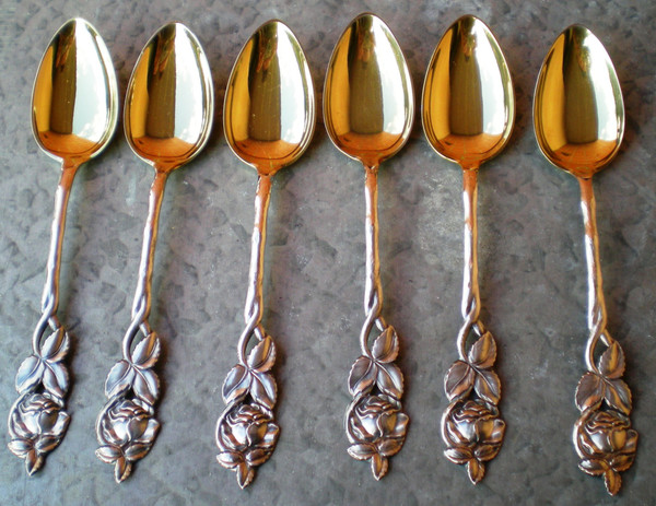 6 lovely spoons in solid silver (813H) and vermeil origin from Finland mid 20th century