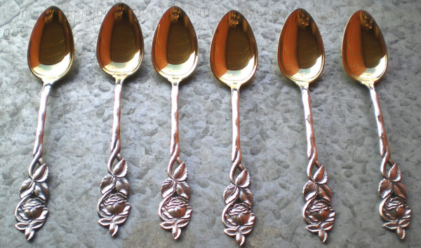 6 lovely spoons in solid silver (813H) and vermeil origin from Finland mid 20th century