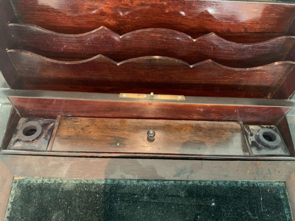 Napoleon III writing desk in marquetry and cedar burr 19th century