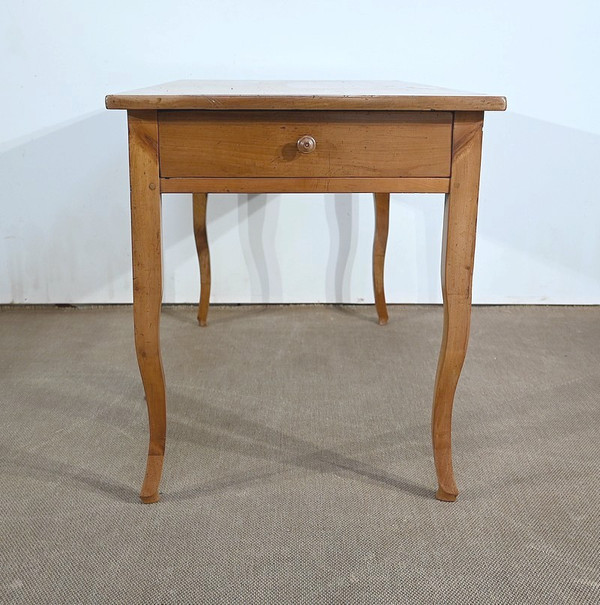 Farm table in blond cherry wood, Louis XV style - 2nd half of the 19th century