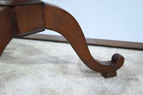 Small Cuban mahogany pedestal table, Restoration period - Early 19th century