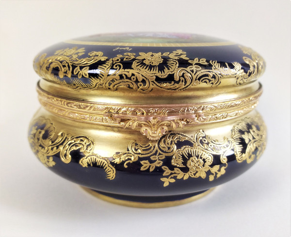 Hand Painted Jewelry Box Limoges Porcelain 19th Century 