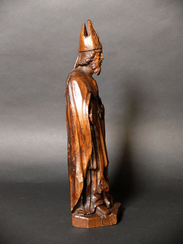 Sculpture of a bishop - 19th century