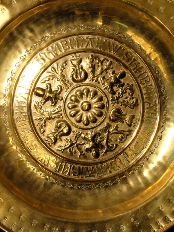 Quest or offering dish - Nuremberg - 16th century