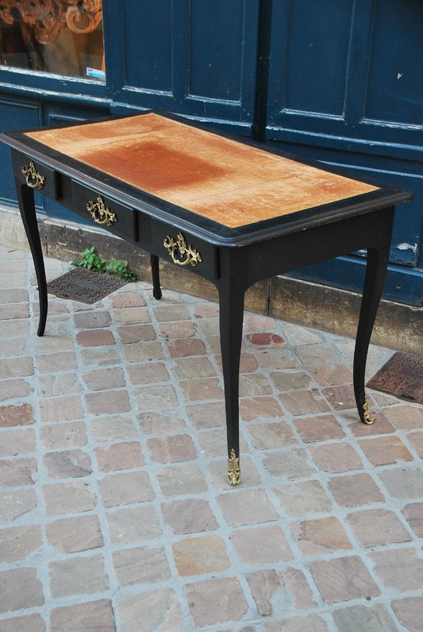 Louis XV period Black Lacquered Wood Flat Desk, 18th century