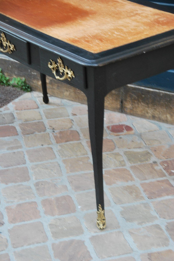 Louis XV period Black Lacquered Wood Flat Desk, 18th century