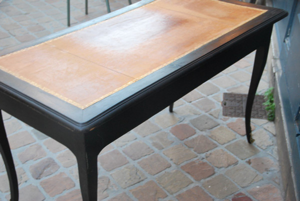 Louis XV period Black Lacquered Wood Flat Desk, 18th century