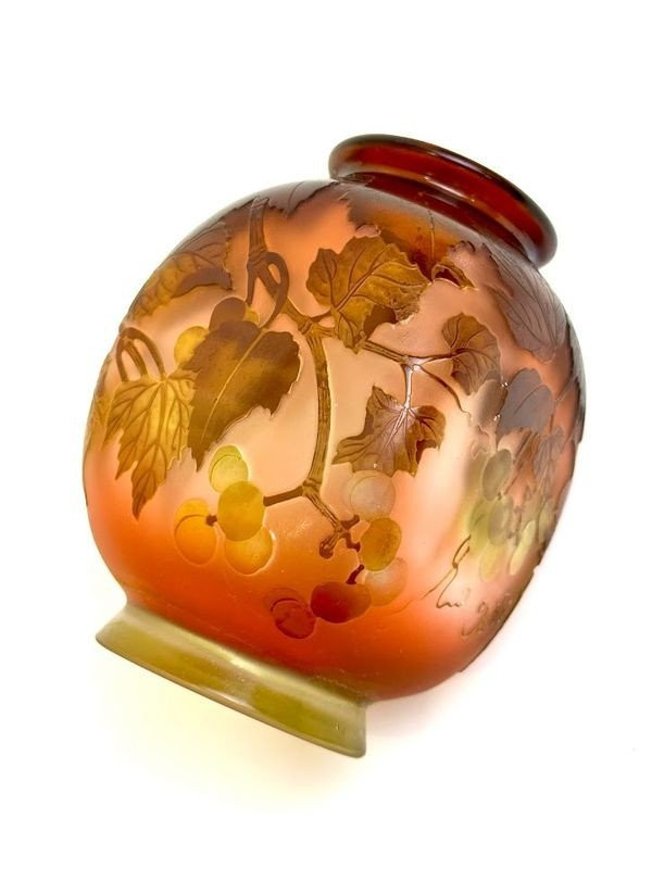 Emile Gallé Art Nouveau vase "Aux Raisins