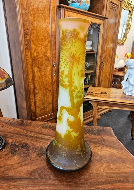 Emile Gallé Large Art Nouveau Vase "Aux Ombelles