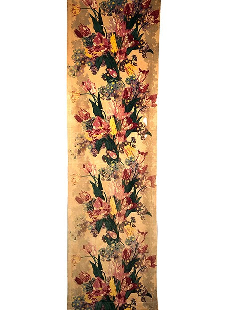 Printed velvet door with flower design