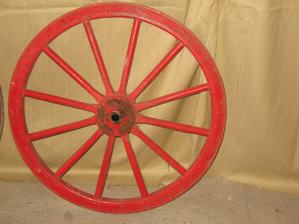 Pair of small carriage wheels in wood and iron 19th century Perfect condition