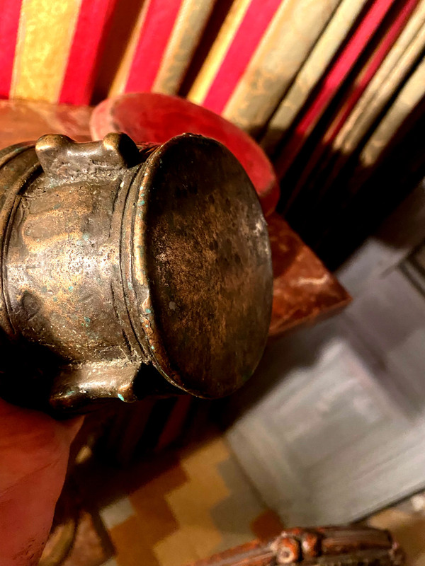  Very rare bronze mortar with apothecary proboscis and pestle from the 16th century, original patina