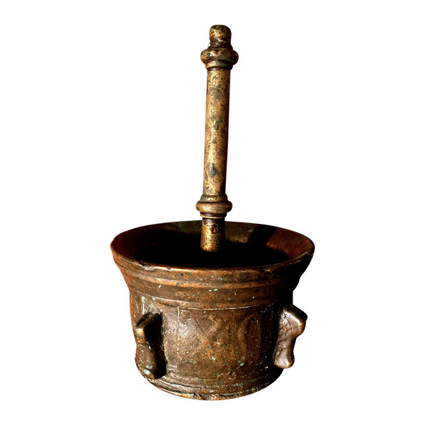  Very rare bronze mortar with apothecary proboscis and pestle from the 16th century, original patina