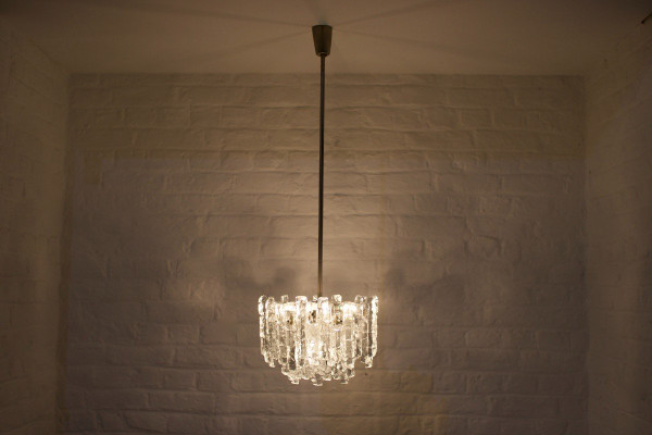 Kalmar “Ice Glass” chandelier.