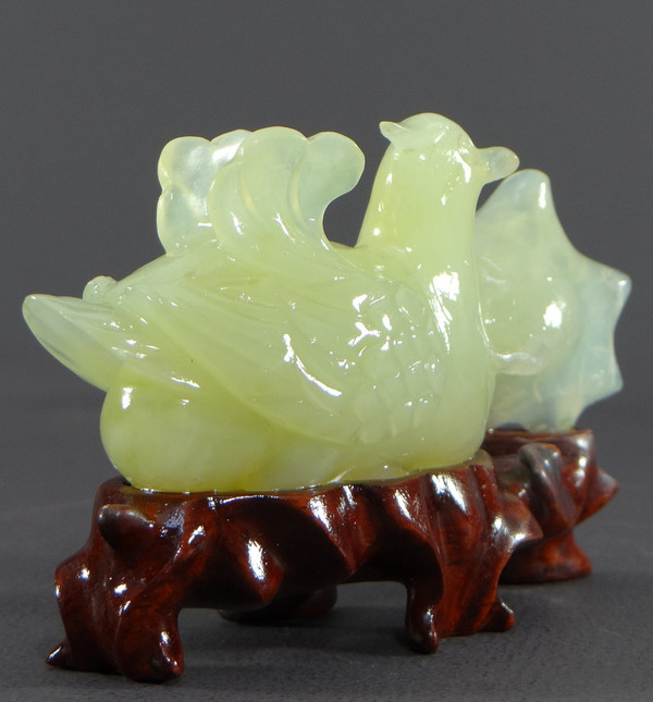 Chine, Années 1950/1960, Sculpture En Jade Canard Et Fleur. 