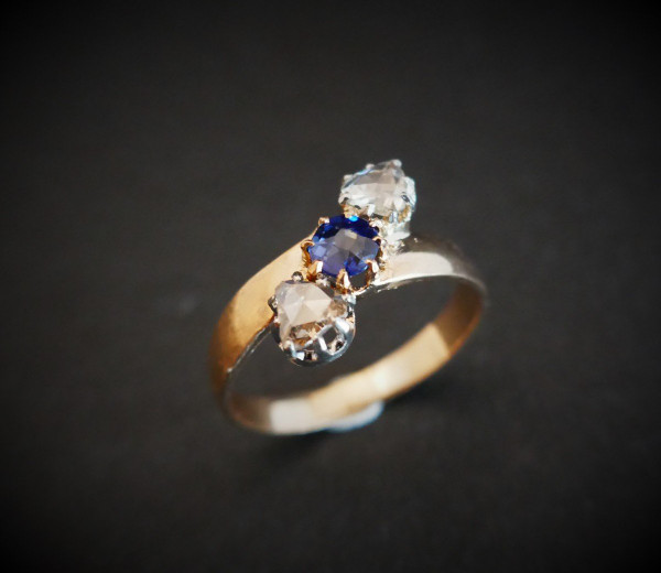 Sapphire and diamond ring, 18-carat gold.