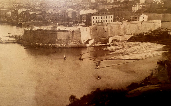 Große, in Sepia gerahmte Fotografien, signiert N. D. Foto: Marseille, Lyon, Nizza und Monaco, 19. Jahrhundert