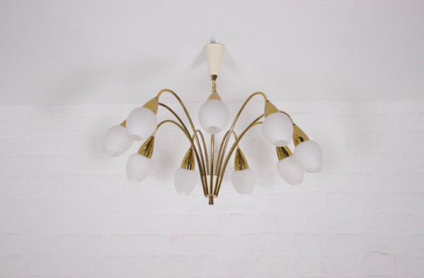 Vereinigte Werksätten: Modernist Chandelier In Brass And Opalines.