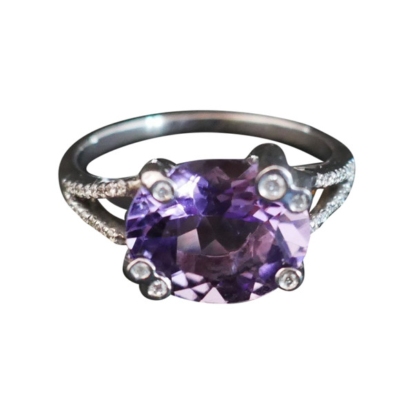 Amethyst And Diamond Ring, 18 Carat White Gold.