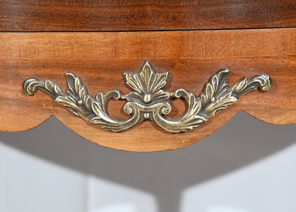 Petite Commode Demi-Lune en Bois de Rose, style Transition Louis XV/Louis XVI – 1ère Partie XXe