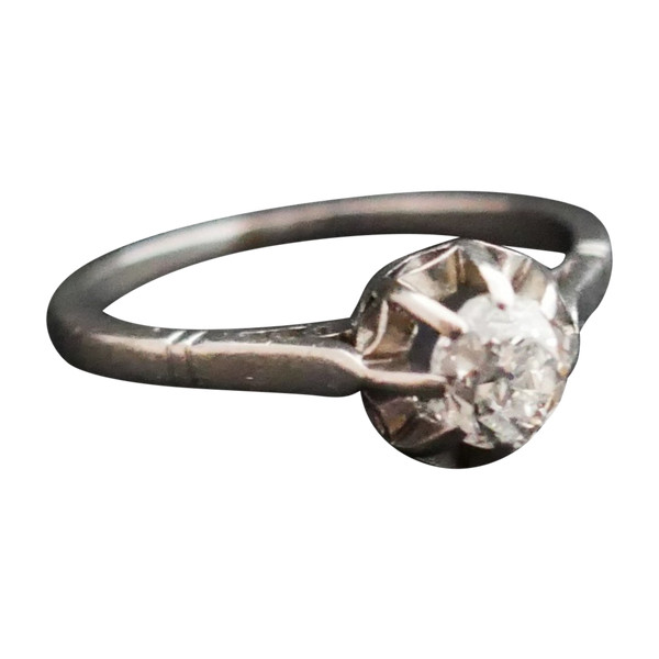 Solitaire Diamond Ring 0.40 Carat, Platinum Setting.