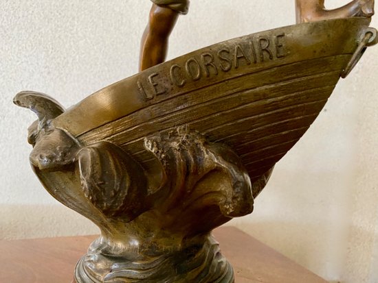 Bronzo di L Raphael "Le Corsaire"