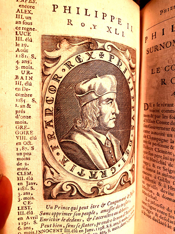 Riassunto cronologico della Storia di Francia di François de Mézeray, in 5 bellissimi volumi in pergamena dell'epoca ad Amsterdam Henri Schelte 1701