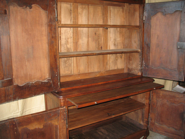 Zweiteiliges Charentes-Sideboard aus massivem Kirschholz, Ende des 18. Jahrhunderts, im Louis-XV-Stil