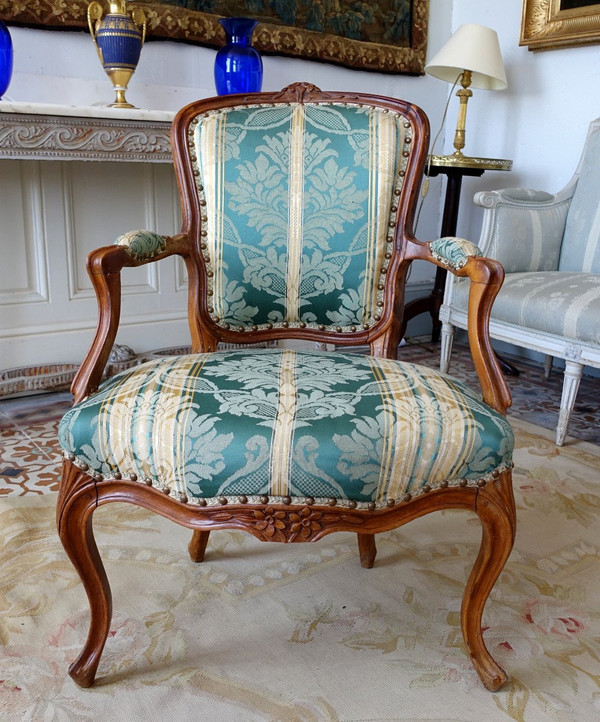 Suite De 4 Fauteuils Cabriolets d'époque Louis XV En Bois Naturel, Soierie Verte - 18th century