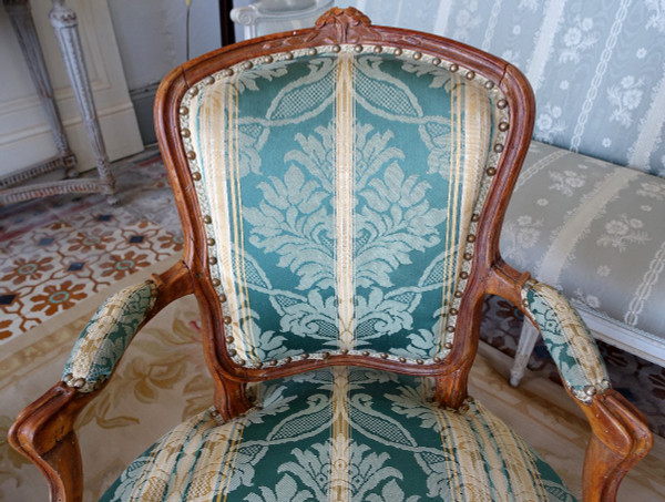 Suite De 4 Fauteuils Cabriolets d'époque Louis XV En Bois Naturel, Soierie Verte - 18th century