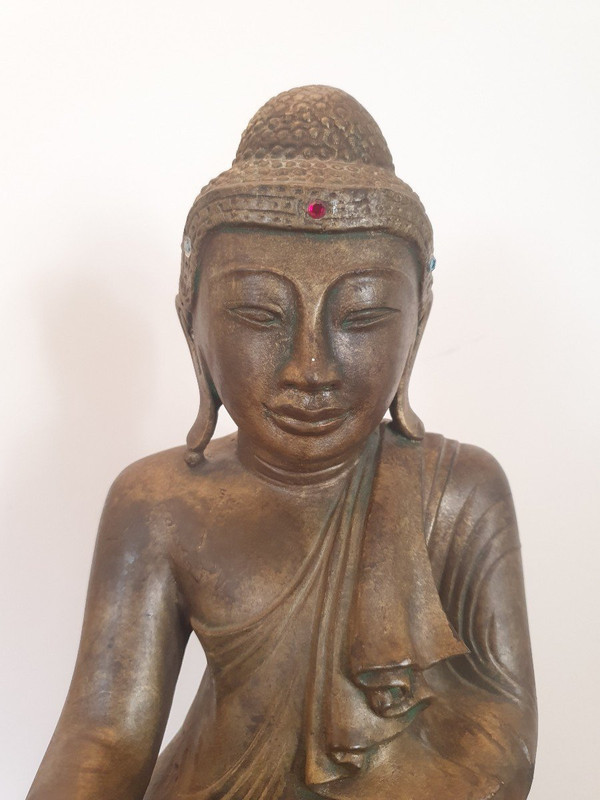 Buddha , Terrakotta Patina Bronze , Signiert , Anfang 20°.