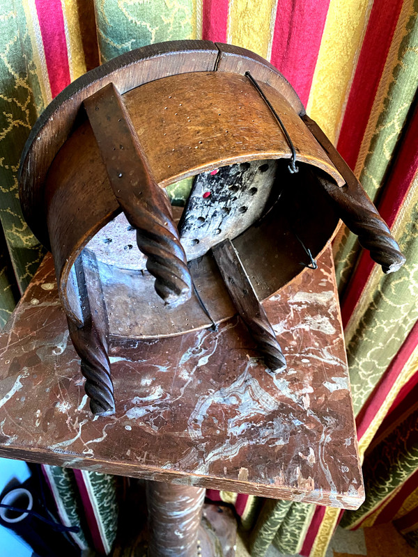 Popular art that this round foot heater box in walnut (feet) and sycamore (tray) twisted work of the feet